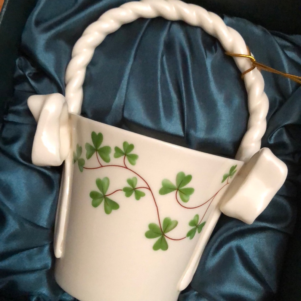 Shannon porcelain basket
